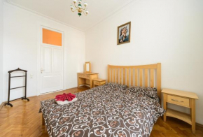 Apartment near Arena City